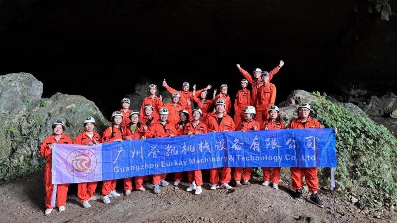 Echoes from the Depths of the Cave: A Mutual Encounter with Nature and Team members Echoes from the Depths of the Cave: A Mutual Encounter with Nature and Team members